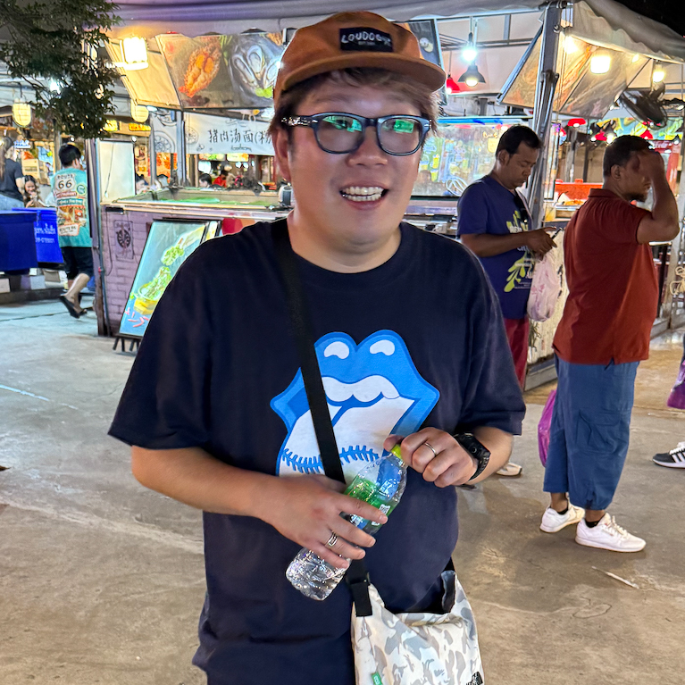 眼鏡反射しゅーいち