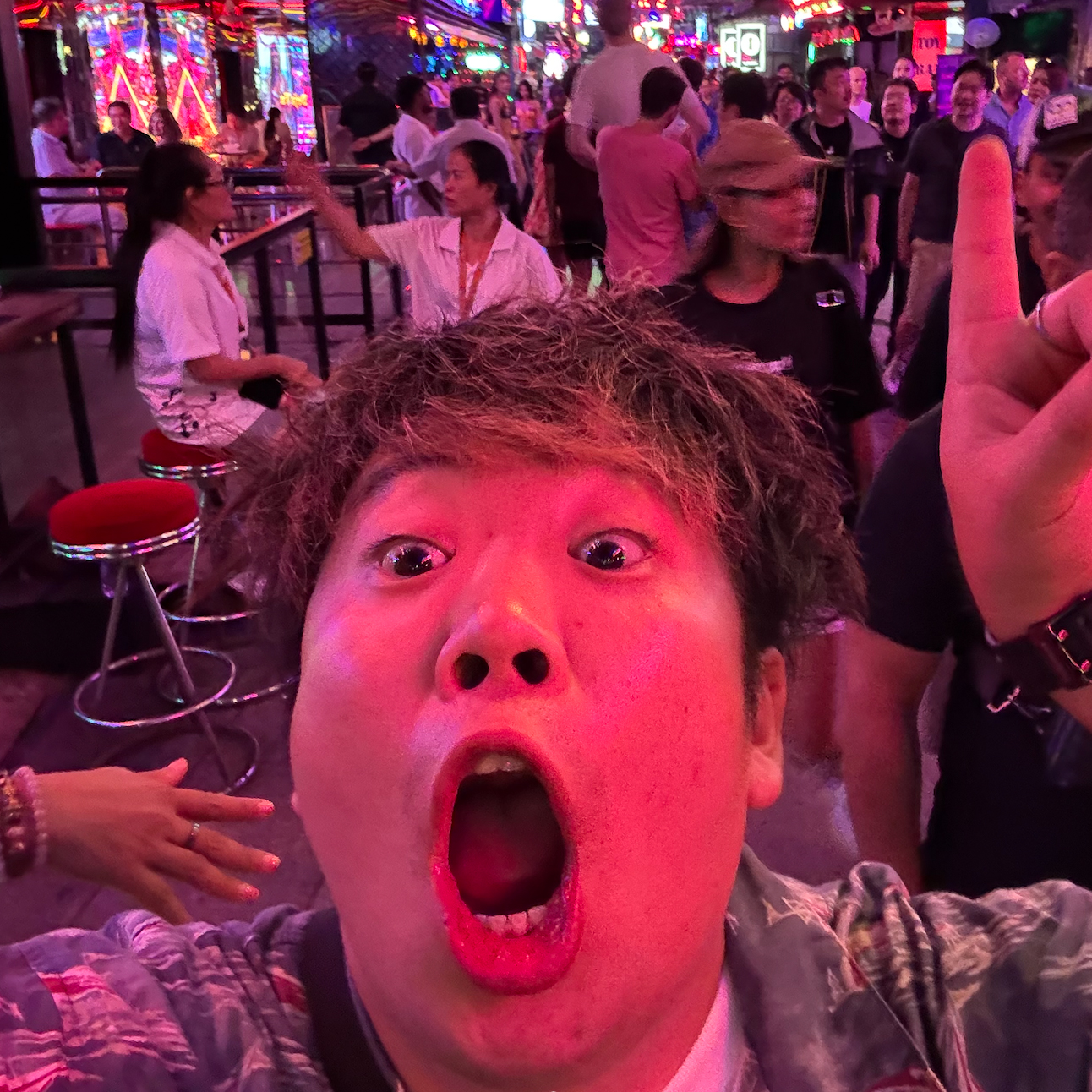 アダルティしゅーいち